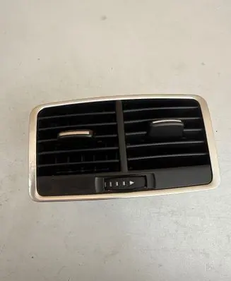 Audi A6 S6 C6 4F Rear air vent grill 4F0819203C