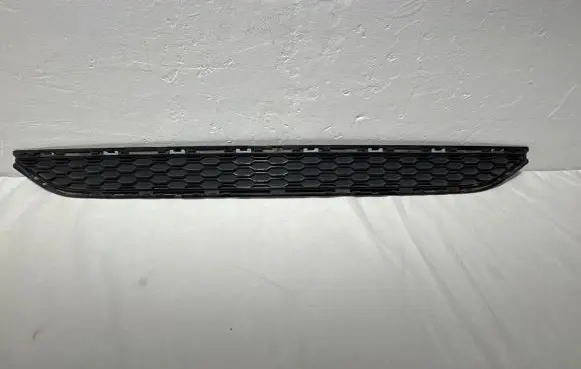 BMW 8 G15 Quarter panel pressure vent 8075282