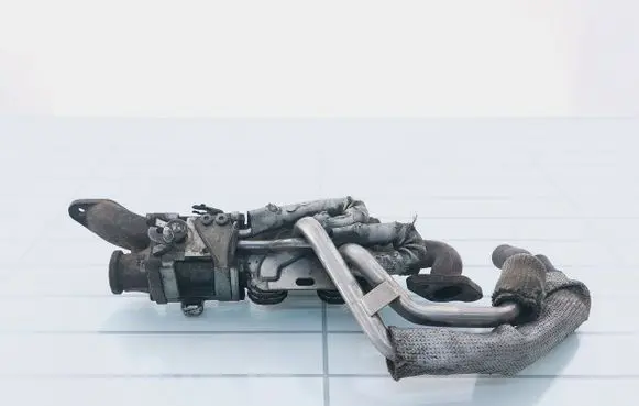 Volkswagen Phaeton EGR valve cooler 1775147A 1775097