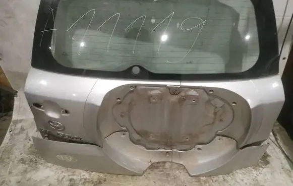 Toyota RAV 4 (XA30) Tailgate/trunk/boot lid PILKAS