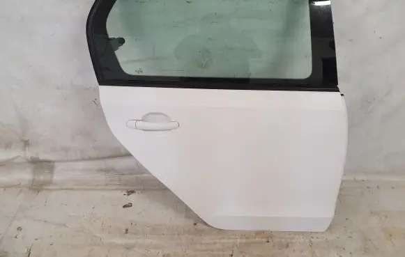 Volkswagen Up Rear door