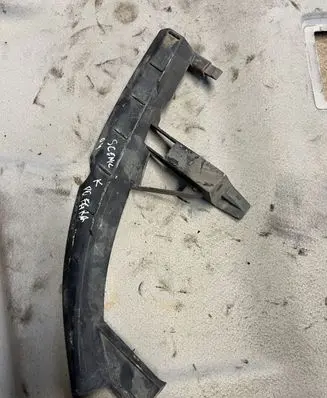 Renault Scenic II - Grand scenic II Headlight/headlamp mounting bracket 8200183741 00003S29