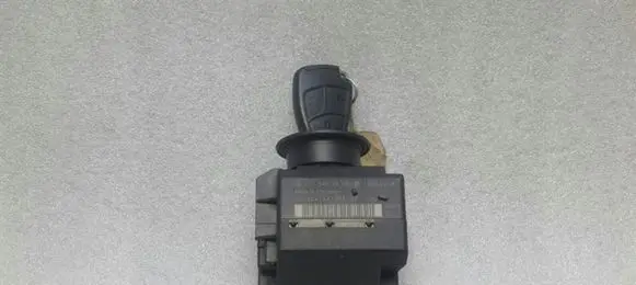 Mercedes-Benz CLS C219 Ignition lock A2115452508