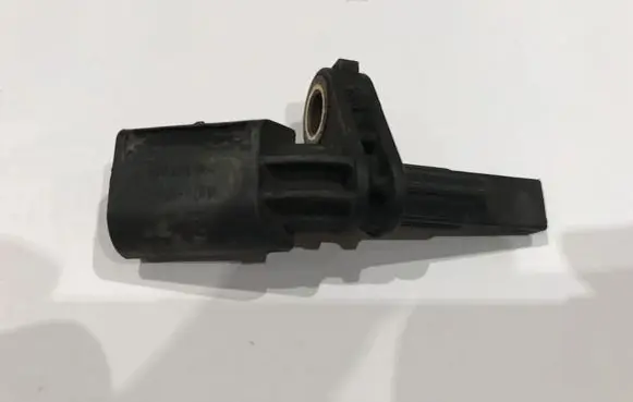 Volkswagen Caddy ABS brake wheel speed sensor 7m0927803 10.070-5069.3