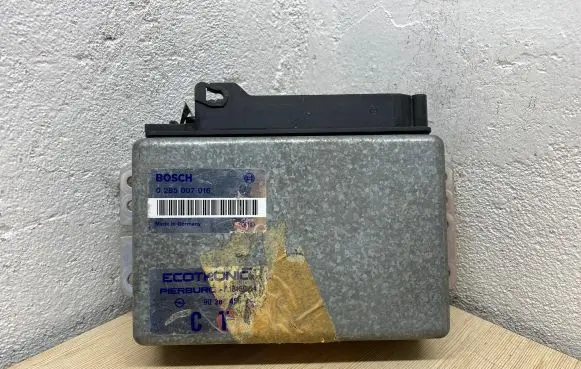 Opel Kadett E Engine control unit/module 0285007016