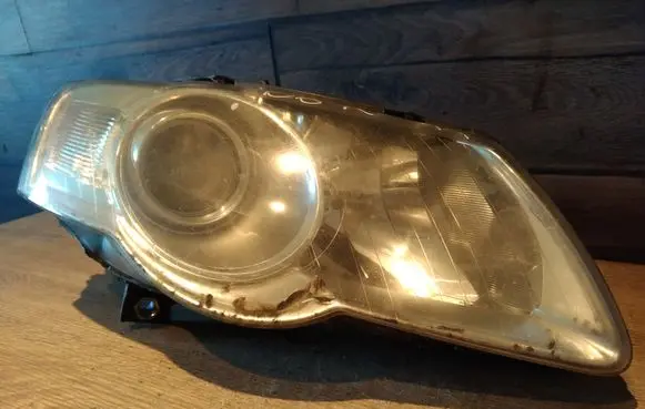 Volkswagen PASSAT B6 Headlight/headlamp