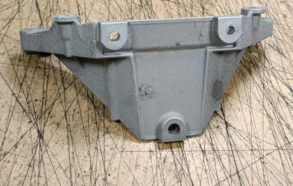 BMW X5 E70 Gearbox mounting bracket 51717137238 7137238