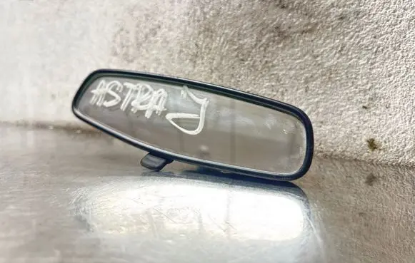 Opel Astra J Rear view mirror (interior) E11026150 A048070