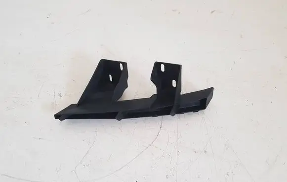 Audi Q7 4L Front bumper mounting bracket 4L0807334A