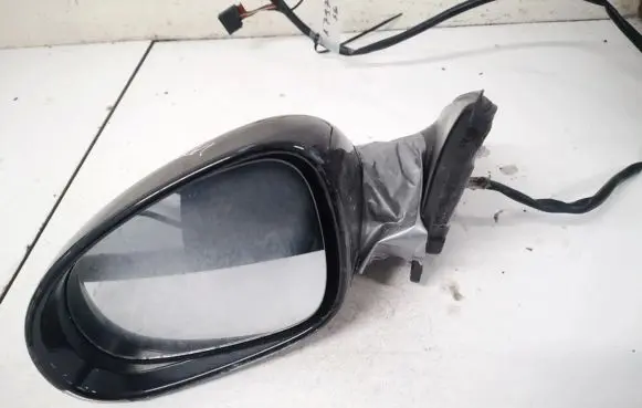 Volkswagen Jetta V Wing mirror glass 