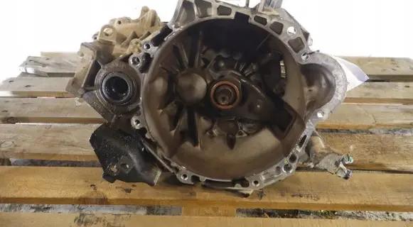 KIA Sportage Manual 6 speed gearbox ZG77EJ