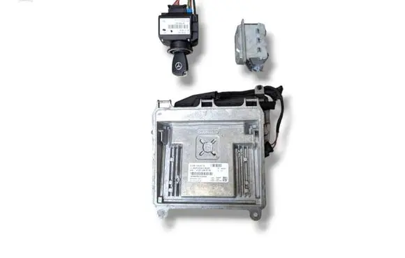 Mercedes-Benz A W169 Engine ECU kit and lock set 5WK90937 A2661536279