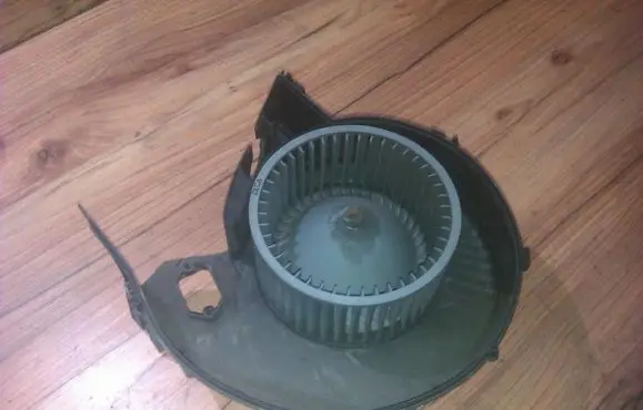 Heater fan/blower