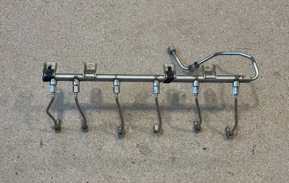 BMW 5 E60 E61 Fuel main line pipe 7535897
