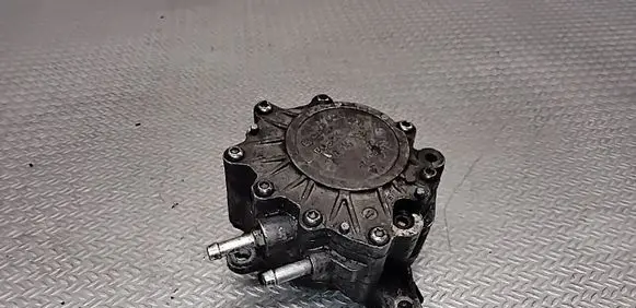 Skoda Octavia Mk2 (1Z) Vacuum pump 03G145209