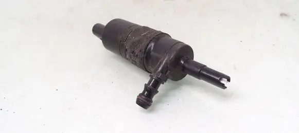 Audi A8 S8 D4 4H Headlight washer pump 3B7955681