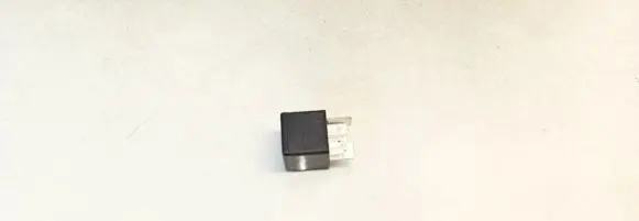 Volkswagen PASSAT B5 Other relay 3d0951253a v23134-b59-x418