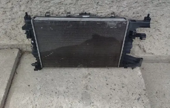 Coolant radiator