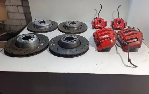 BMW M5 Brake discs and calipers set 