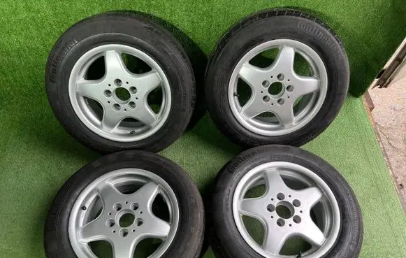 Mercedes-Benz 190 W201 R15 alloy rim