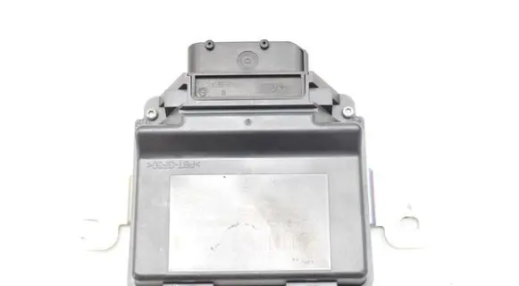 Hyundai i40 Hand brake control module 597903Z500