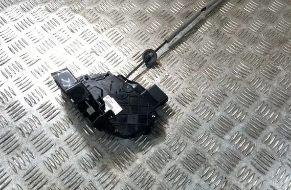 Volvo XC70 Rear door lock 31253921