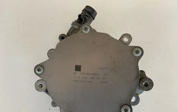 Mercedes-Benz CLA C117 X117 W117 Vacuum pump A2701800901