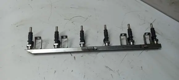 BMW 5 E60 E61 Fuel main line pipe 7542541