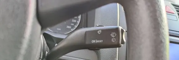 Volkswagen Golf V Wiper switch 