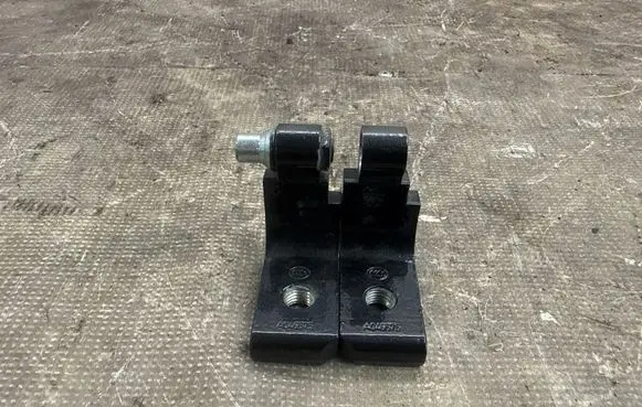 Alfa Romeo Stelvio Rear door hinge set 50541320