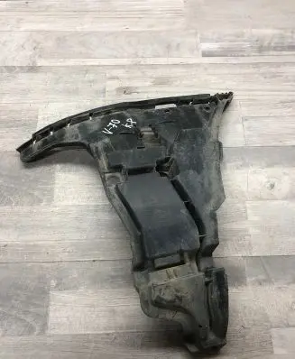 Volvo V70 Front bumper mounting bracket 08693181 BP3EA