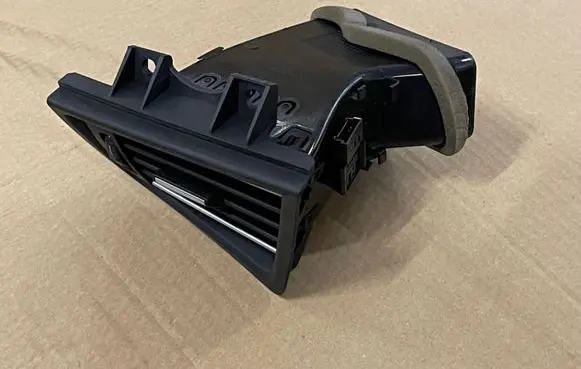 BMW 5 F10 F11 Dashboard side air vent grill/cover trim 9166894 07616001 16828110