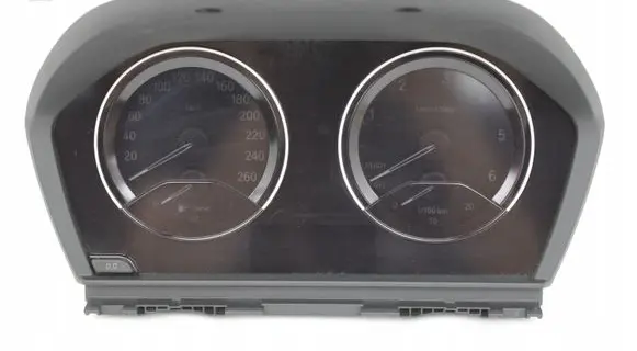 BMW 1 F20 F21 Speedometer (instrument cluster)