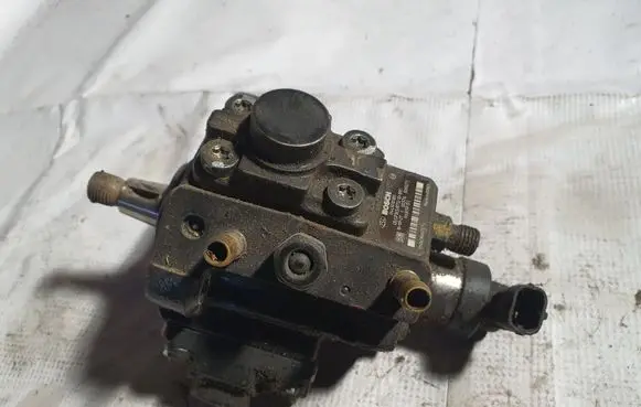 Chevrolet Epica Fuel injection high pressure pump 0445010180 96859151