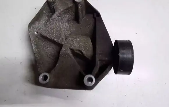 Suzuki SX4 Engine mount bracket 27384618kjls132