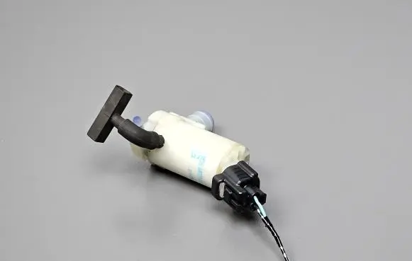 Honda Accord Windscreen/windshield washer pump EW08MTSUBA EW08