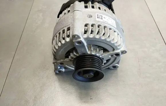 BMW X1 F48 F49 Generator/alternator 7640131 03U28