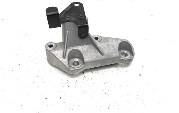 Volvo XC40 Engine mounting bracket 31686306