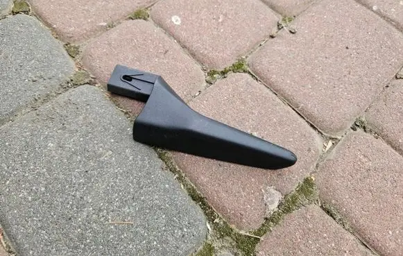 Opel Corsa F Seat adjustment handle 9824526480