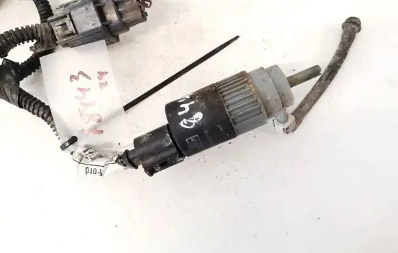Ford Focus Windscreen/windshield washer pump