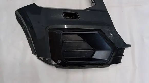 Audi Q2 - Front bumper corner part panel trim 81A807152B AU276L