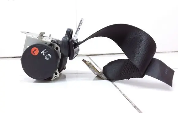 Ford Fusion Rear seatbelt G4232C050606