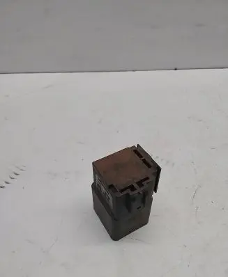 Coolant fan relay