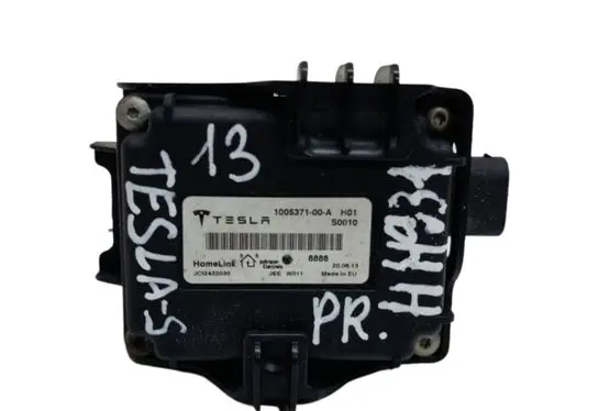 Tesla Model S Other control units/modules 100537100A