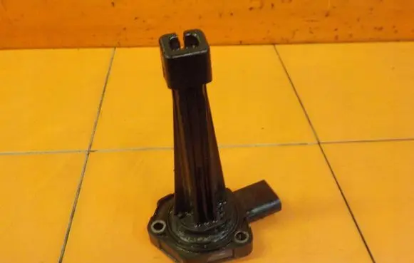 Land Rover Range Rover L405 Oil level sensor 936C624BG