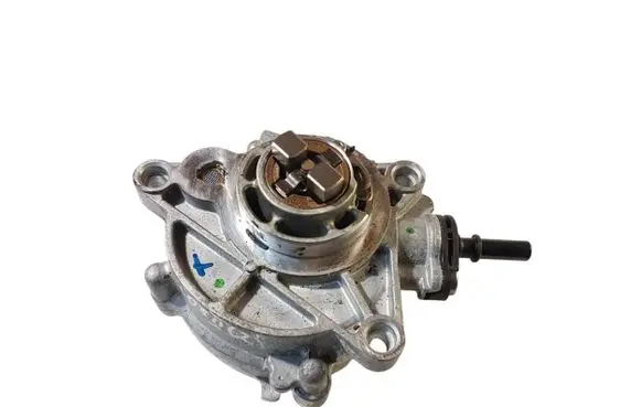 Peugeot 208 Vacuum pump 9812133880