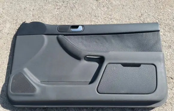 Audi A3 S3 8L Front door card panel trim
