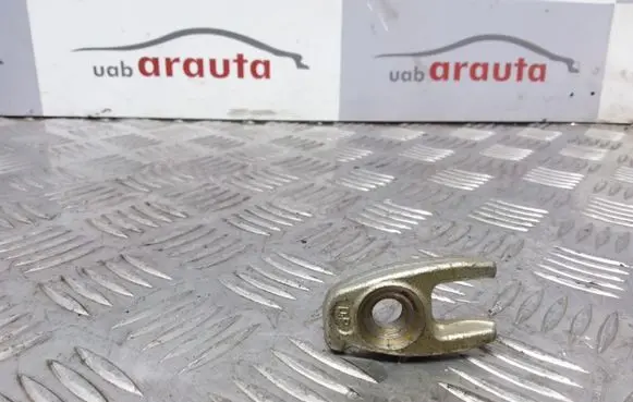 Nissan Qashqai Fuel Injector clamp holder