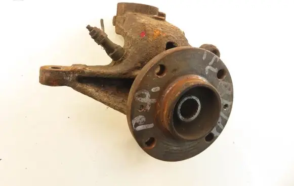 Peugeot 206 Front wheel hub spindle knuckle