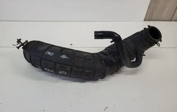 KIA Ceed Air intake duct part 281381R200